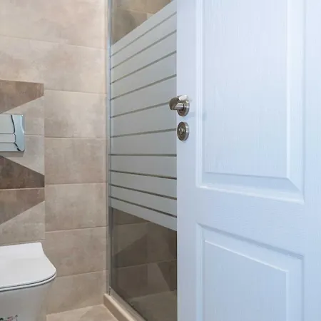 Sea-breeze Retreat Zerini Burgas City